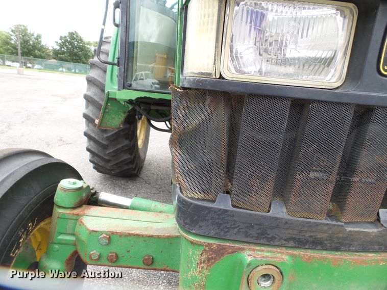 image for item DE7876 2001 John Deere 6410 tractor