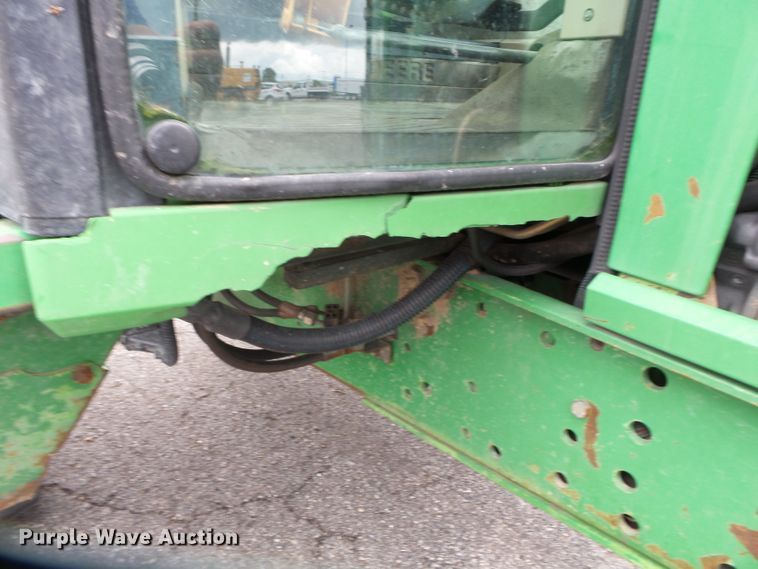 image for item DE7876 2001 John Deere 6410 tractor