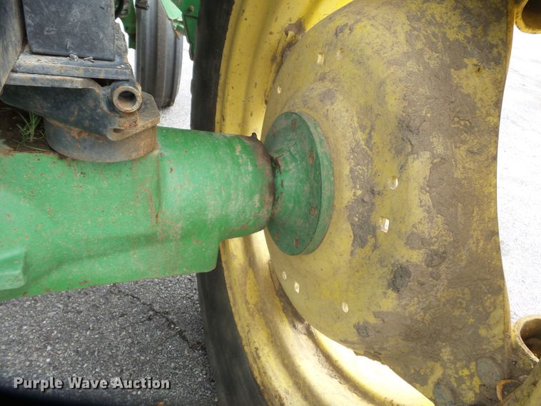 image for item DE7876 2001 John Deere 6410 tractor