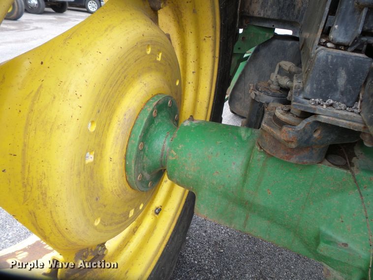 image for item DE7876 2001 John Deere 6410 tractor