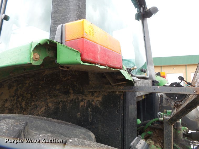 image for item DE7876 2001 John Deere 6410 tractor