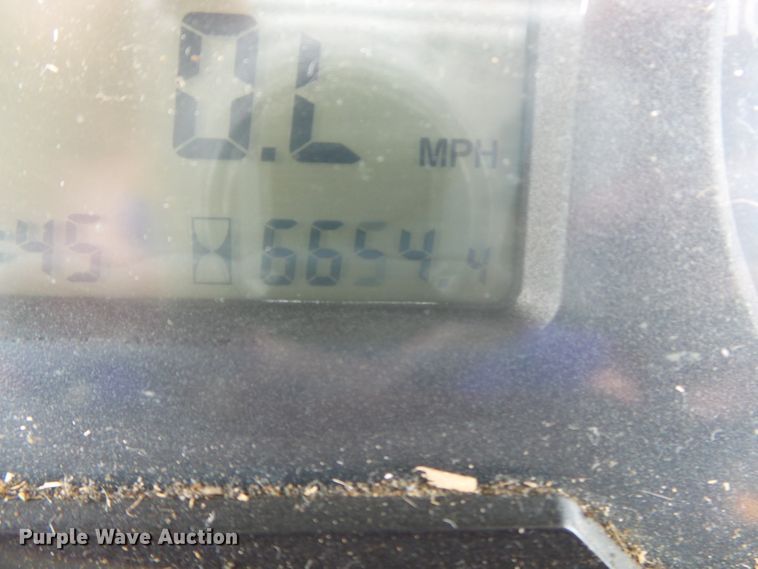 image for item DE7876 2001 John Deere 6410 tractor