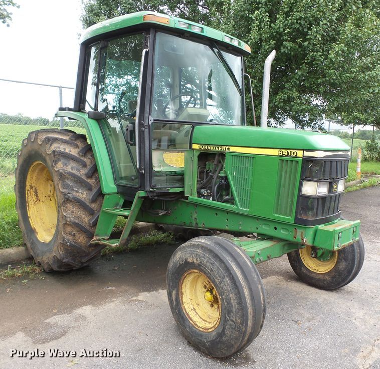 image for item DE7879 2001 John Deere 6410 tractor