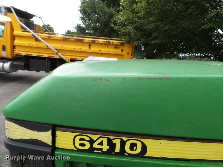 image for item DE7879 2001 John Deere 6410 tractor