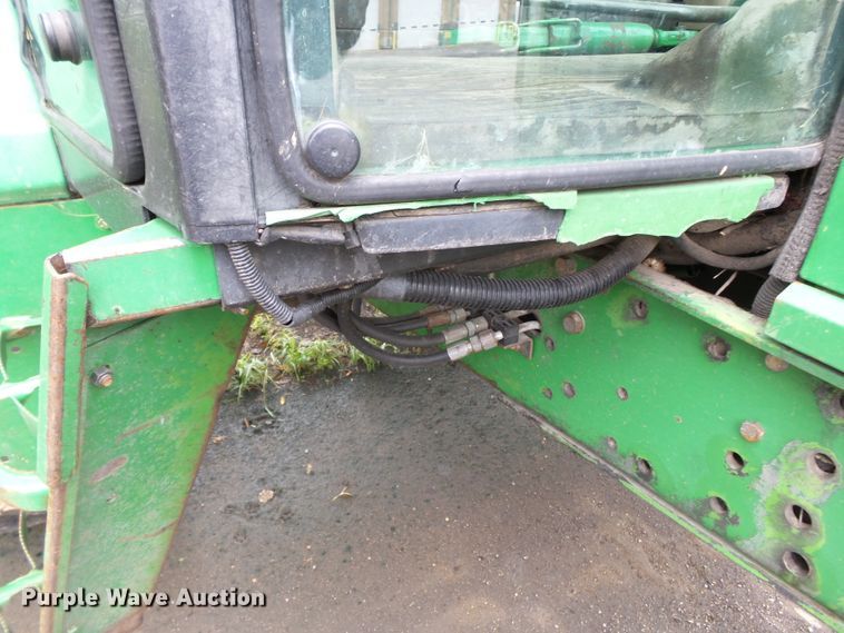 image for item DE7879 2001 John Deere 6410 tractor