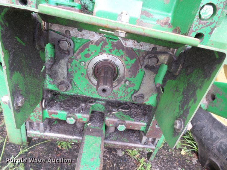 image for item DE7879 2001 John Deere 6410 tractor