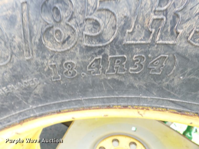 image for item DE7879 2001 John Deere 6410 tractor