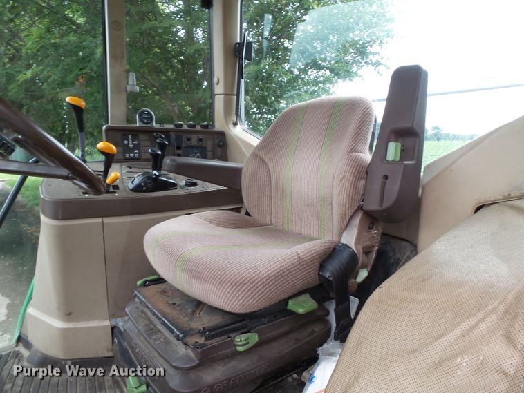 image for item DE7879 2001 John Deere 6410 tractor