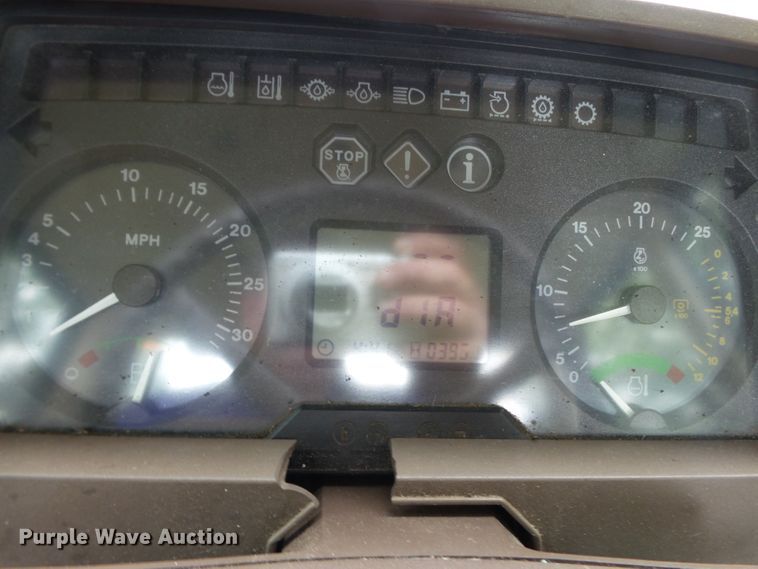 image for item DE7879 2001 John Deere 6410 tractor