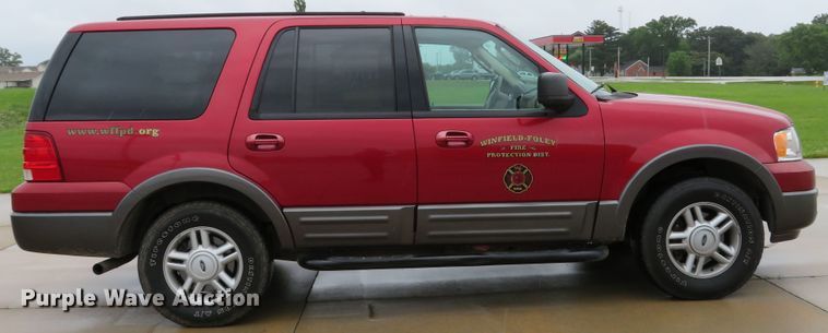 image for item DE8169 2004 Ford Expedition SUV
