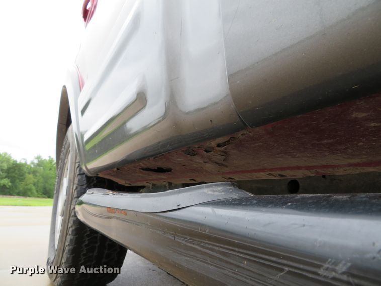 image for item DE8169 2004 Ford Expedition SUV