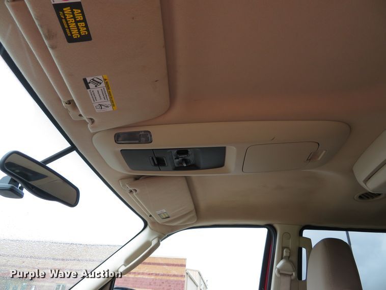 image for item DE8169 2004 Ford Expedition SUV