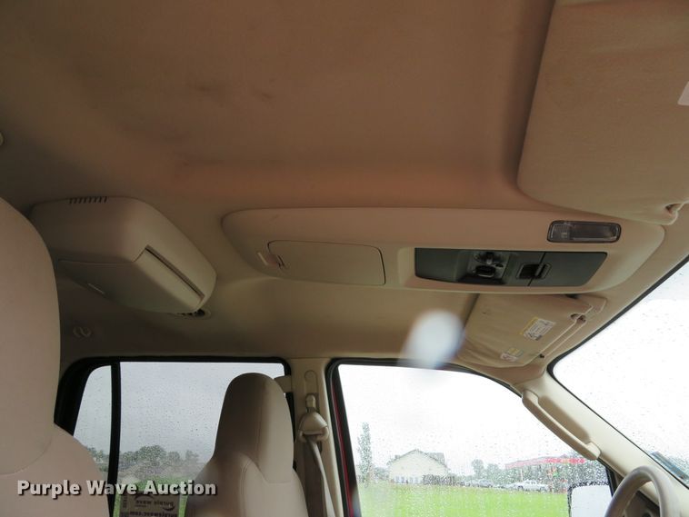 image for item DE8169 2004 Ford Expedition SUV