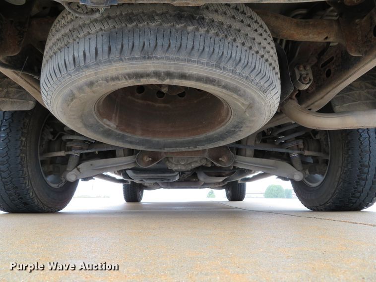 image for item DE8169 2004 Ford Expedition SUV