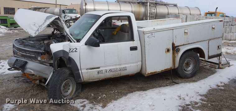 image for item DF7586 2000 Chevrolet K2500 utility bed pickup truck