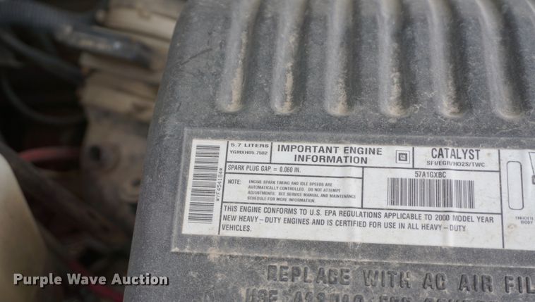 image for item DF7586 2000 Chevrolet K2500 utility bed pickup truck