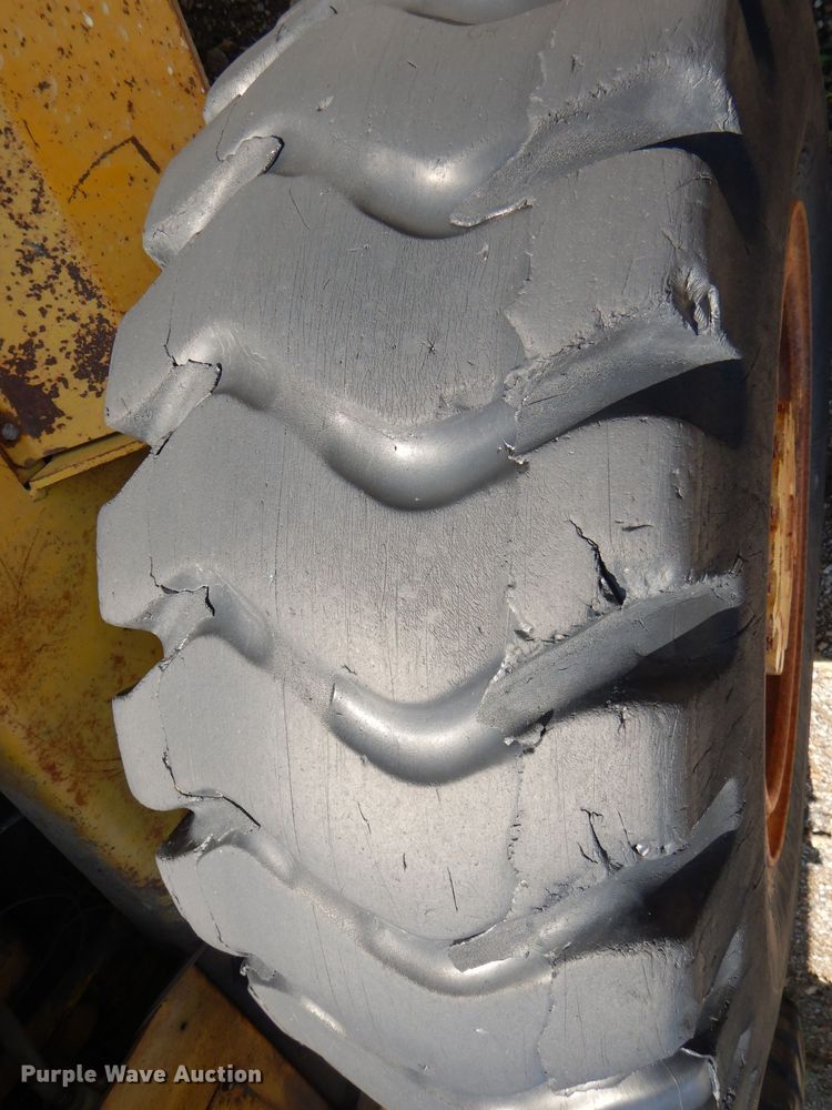 image for item DG1138 Allis Chalmers 545H wheel loader