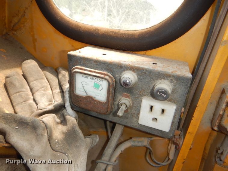 image for item DG1138 Allis Chalmers 545H wheel loader