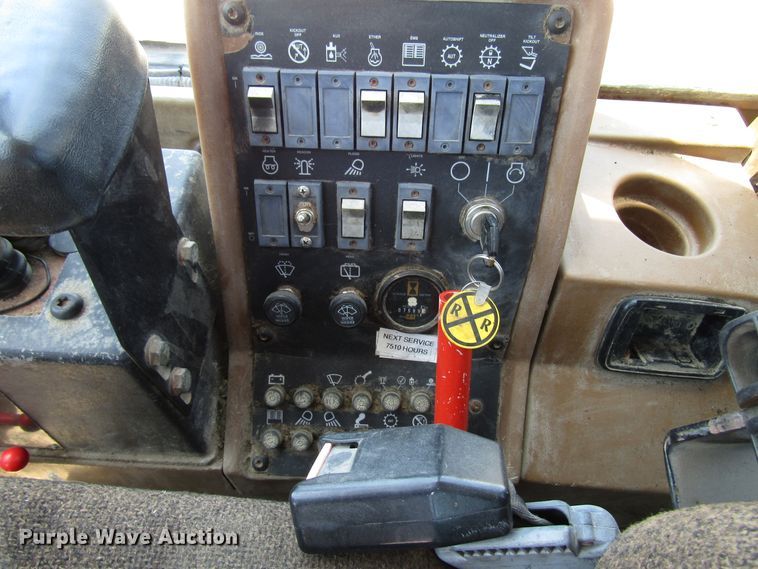 image for item DG1351 1994 Caterpillar 928F wheel loader