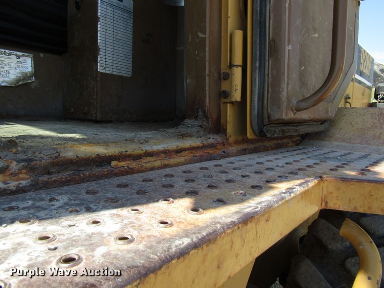 image for item DG1351 1994 Caterpillar 928F wheel loader