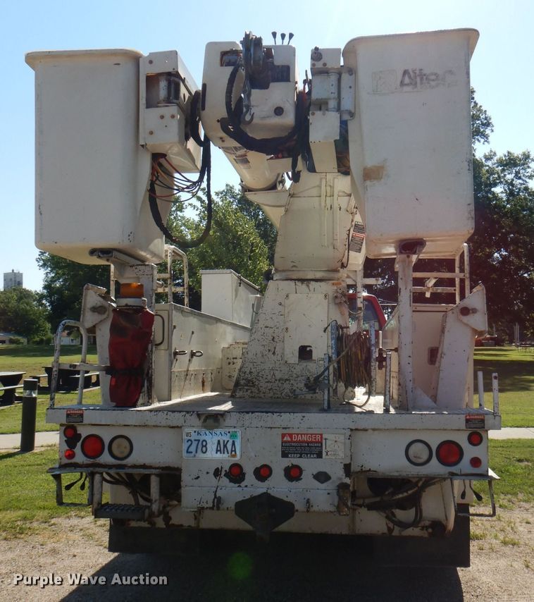 image for item DG4785 1994 Chevrolet Kodiak C6500 bucket truck