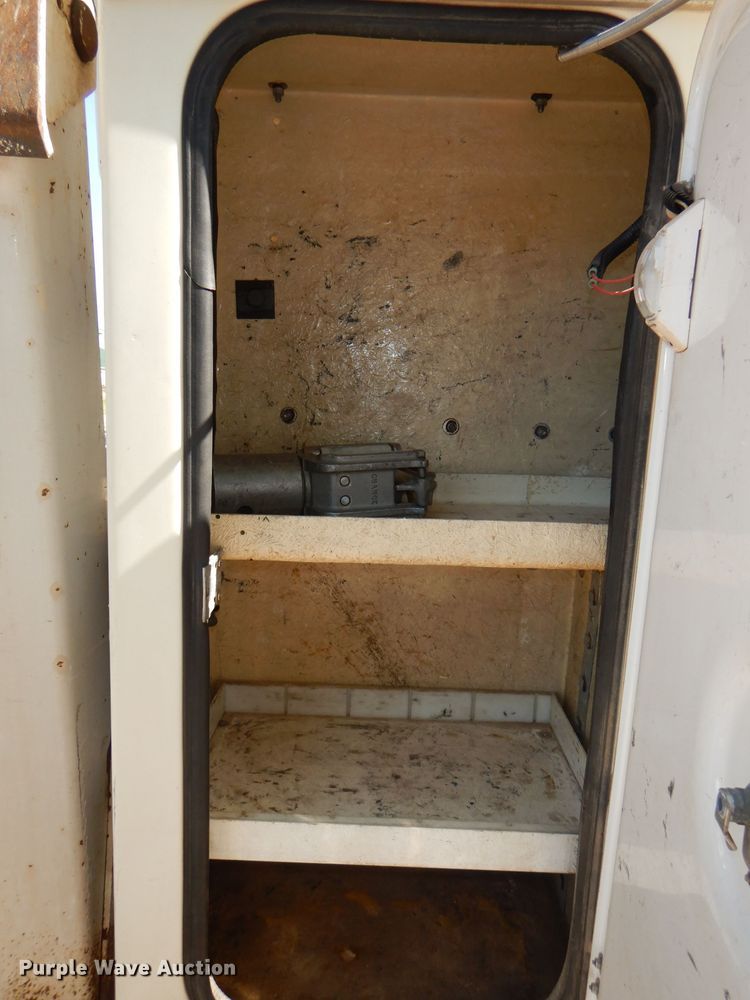 image for item DG4785 1994 Chevrolet Kodiak C6500 bucket truck