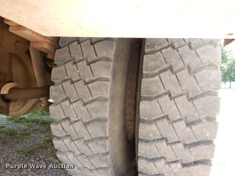 image for item DG4785 1994 Chevrolet Kodiak C6500 bucket truck