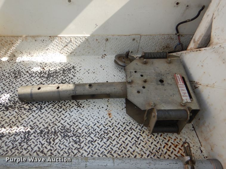 image for item DG4785 1994 Chevrolet Kodiak C6500 bucket truck