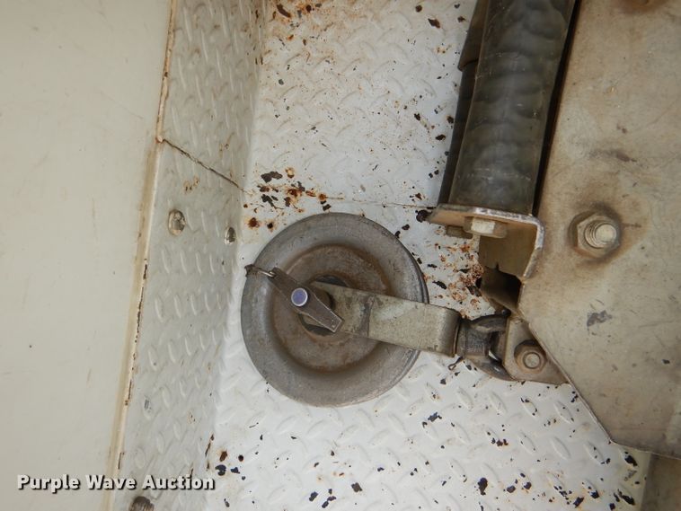 image for item DG4785 1994 Chevrolet Kodiak C6500 bucket truck