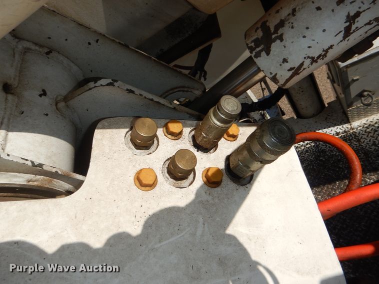 image for item DG4785 1994 Chevrolet Kodiak C6500 bucket truck