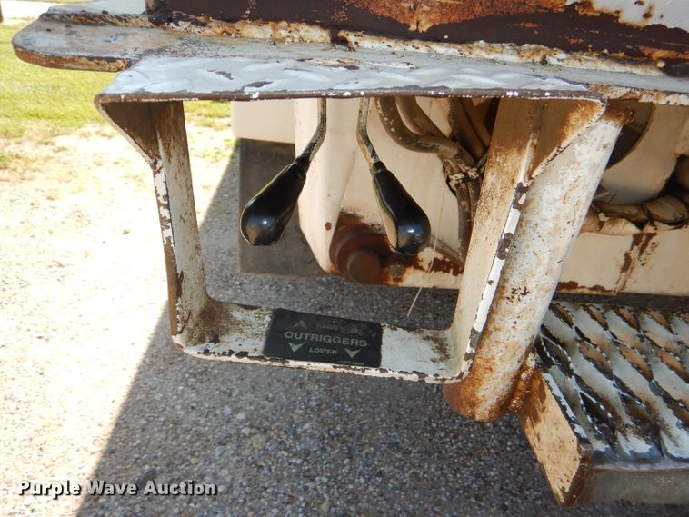 image for item DG4785 1994 Chevrolet Kodiak C6500 bucket truck