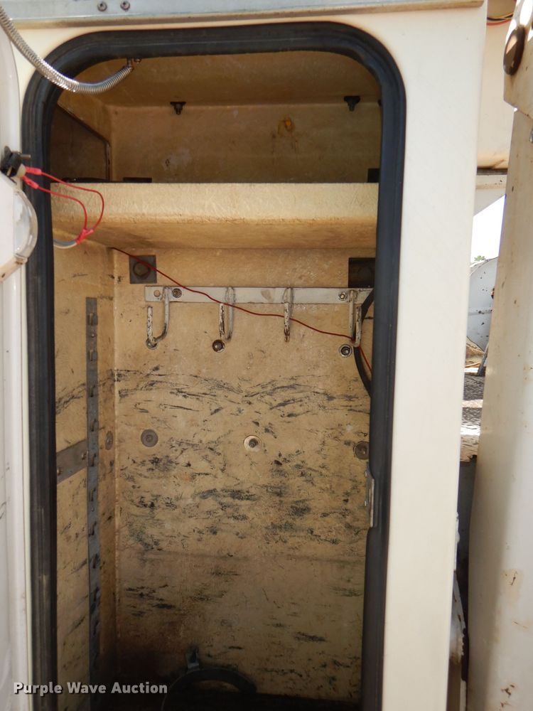 image for item DG4785 1994 Chevrolet Kodiak C6500 bucket truck