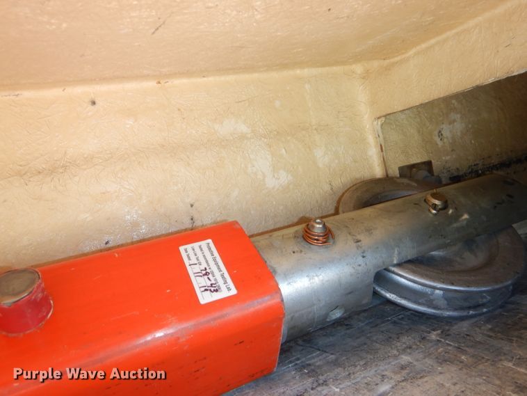 image for item DG4785 1994 Chevrolet Kodiak C6500 bucket truck