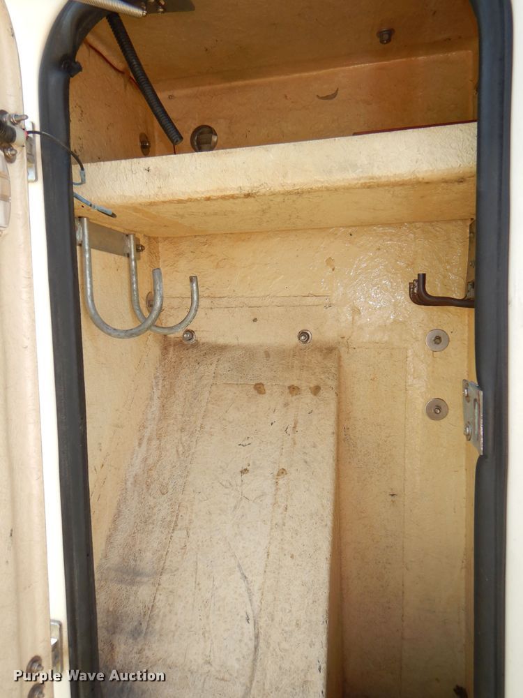 image for item DG4785 1994 Chevrolet Kodiak C6500 bucket truck