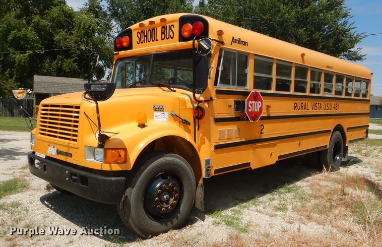 image for item DG4790 1995 International 3800 school bus