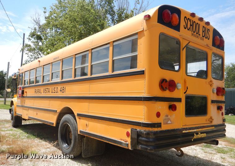 image for item DG4790 1995 International 3800 school bus