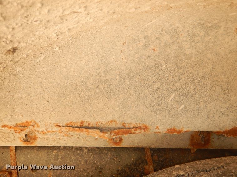 image for item DG4790 1995 International 3800 school bus