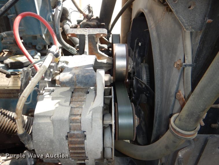 image for item DG4790 1995 International 3800 school bus