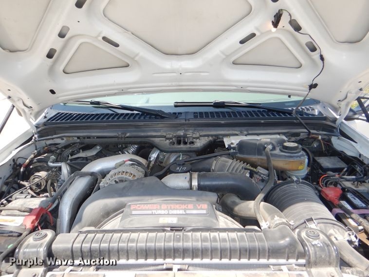 image for item DG4822 2005 Ford F550 Super Duty Crew Cab flatbed truck