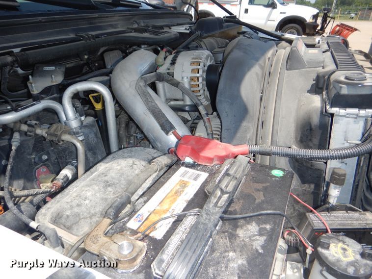 image for item DG4822 2005 Ford F550 Super Duty Crew Cab flatbed truck