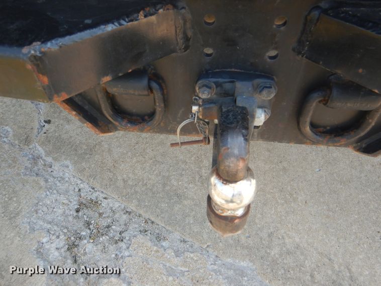 image for item DG4822 2005 Ford F550 Super Duty Crew Cab flatbed truck