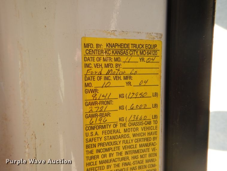 image for item DG4822 2005 Ford F550 Super Duty Crew Cab flatbed truck