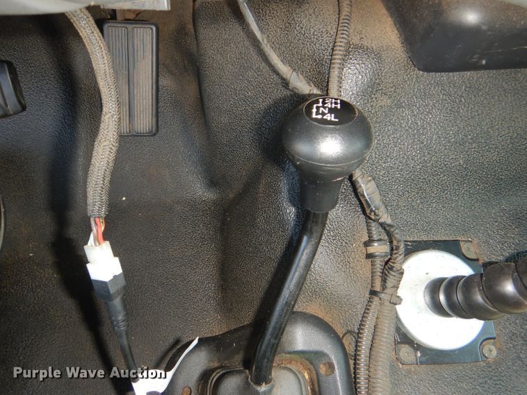 image for item DG4823 2002 Ford F350 Super Duty XL pickup truck