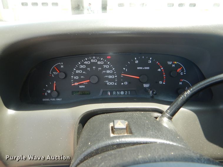 image for item DG4823 2002 Ford F350 Super Duty XL pickup truck