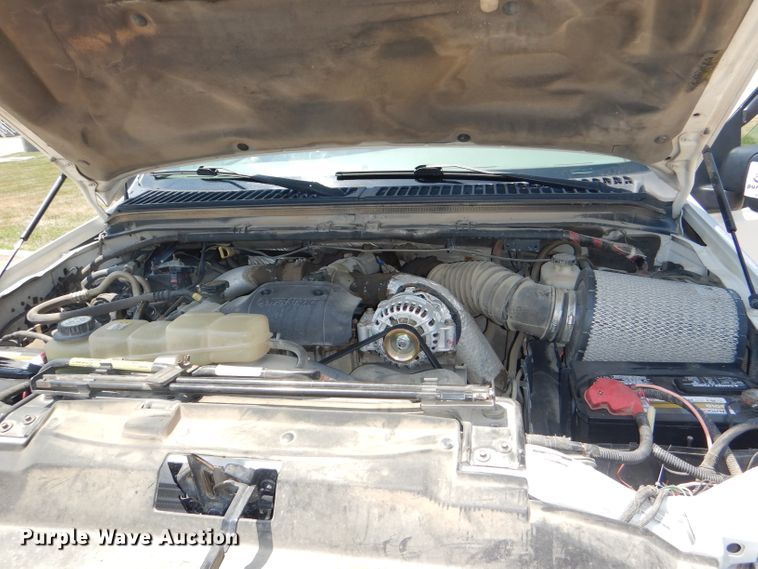 image for item DG4823 2002 Ford F350 Super Duty XL pickup truck