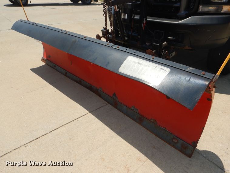 image for item DG4823 2002 Ford F350 Super Duty XL pickup truck