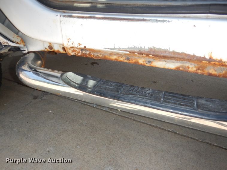 image for item DG4823 2002 Ford F350 Super Duty XL pickup truck