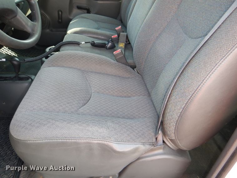 image for item DG4826 2006 GMC Sierra 1500 Ext. Cab pickup truck