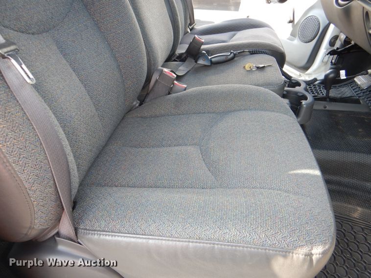 image for item DG4826 2006 GMC Sierra 1500 Ext. Cab pickup truck