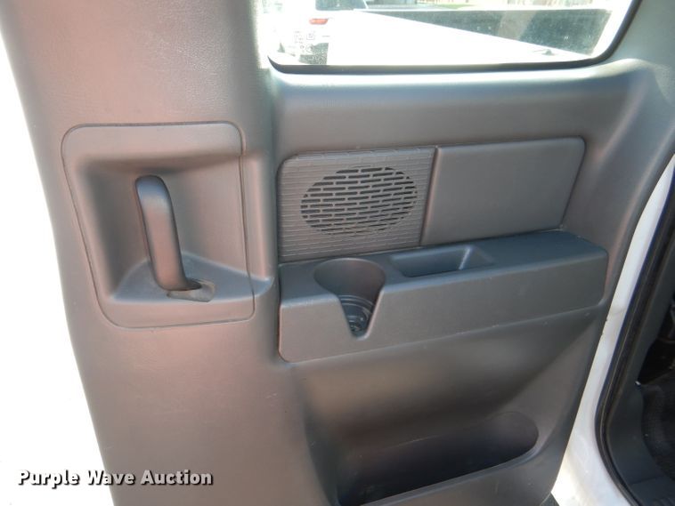 image for item DG4826 2006 GMC Sierra 1500 Ext. Cab pickup truck